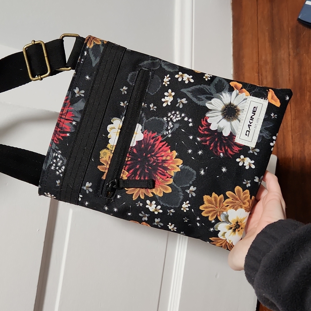Dakine black crossbody bag